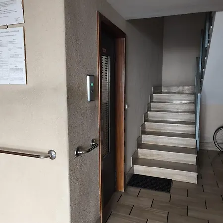 公寓 Trilocale Vista Mozzafiato Parcheggio - Casa Fanni 瓦拉泽